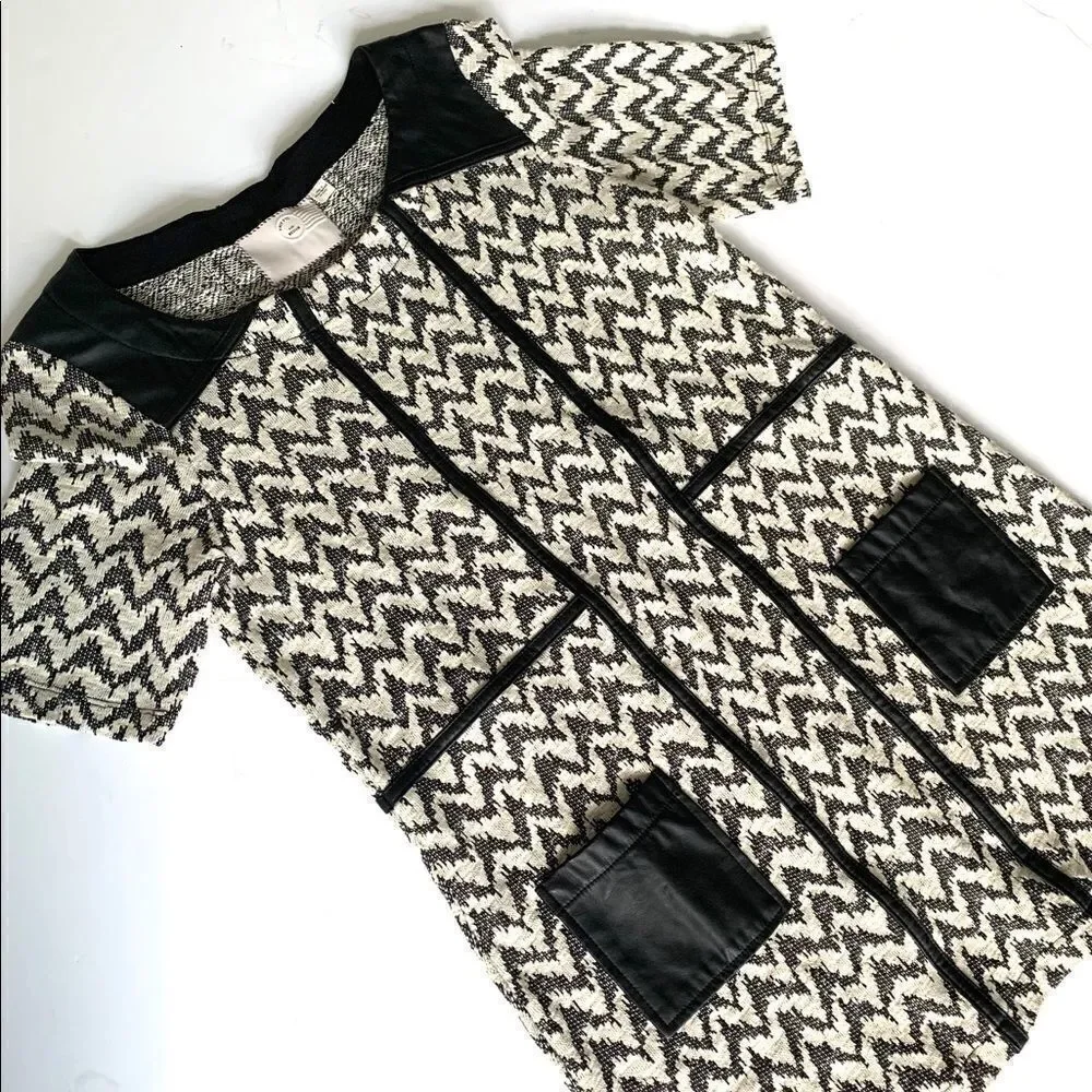ANTHROPOLOGIE 9-H15 BLACK IVORY KNIT TUNIC TOP